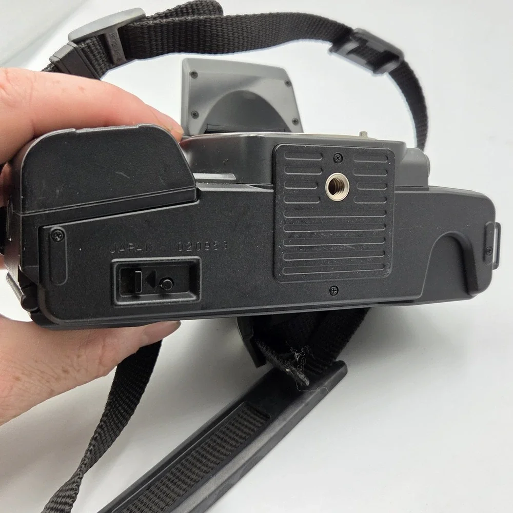Kyocera 230 AF 35mm Film Camera Body Untested For Parts or Repair Japan